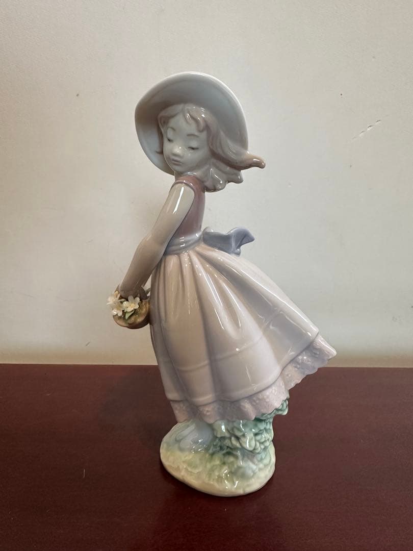 美品　リヤドロ　花の小径　リンダ