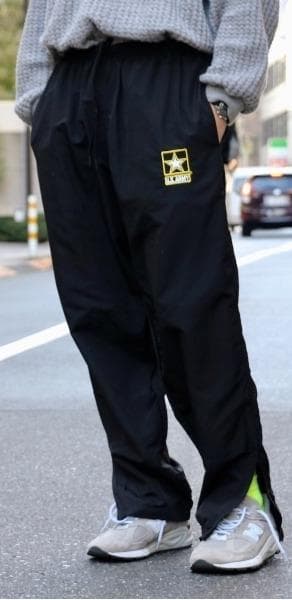 【実物】米軍 USArmy APFU ナイロントレーニングパンツ (M/R)