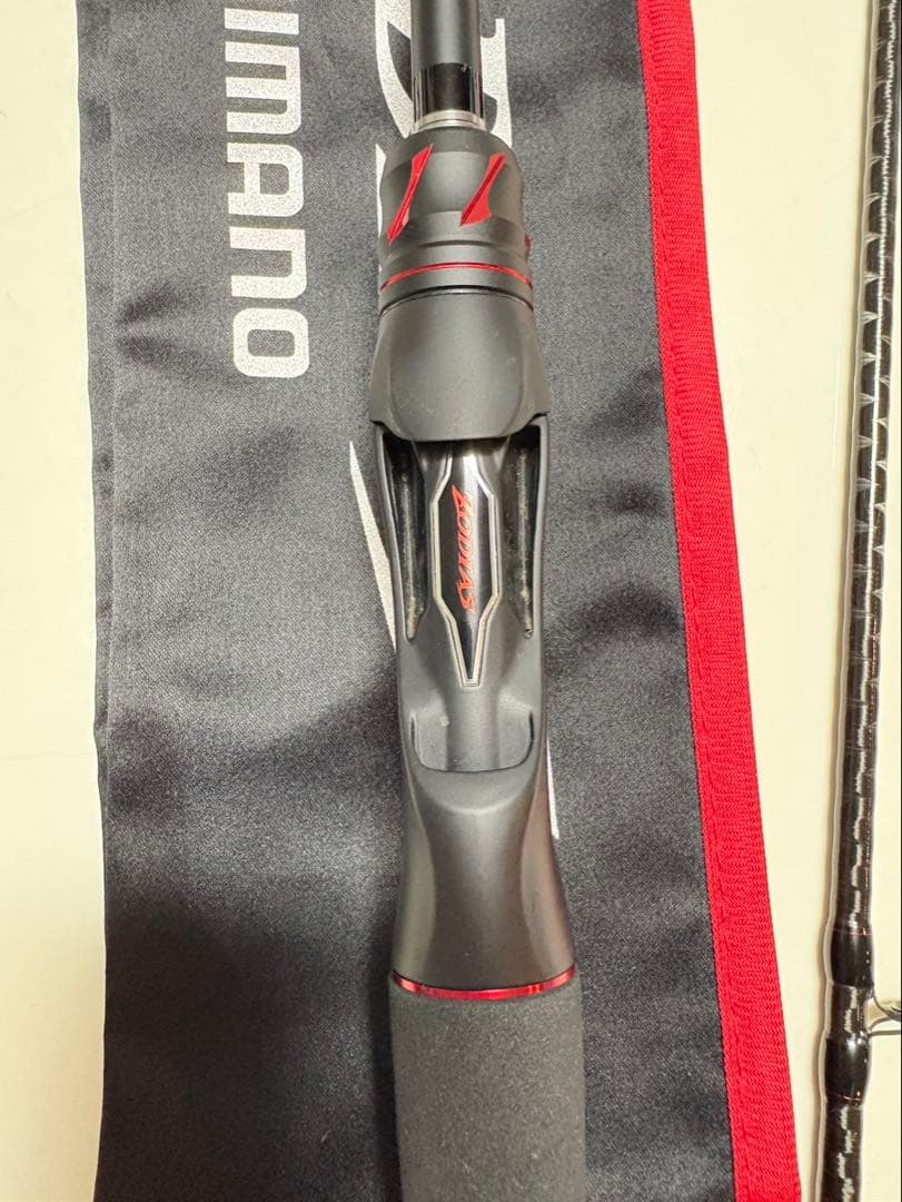 美品　SHIMANO ZODIAS バスロッド