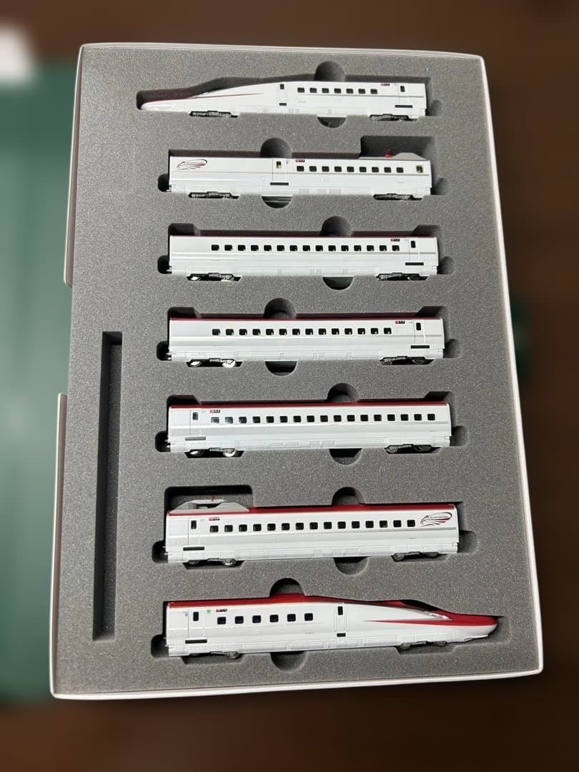 KATO E6系新幹線「こまち」 基本、増結セット