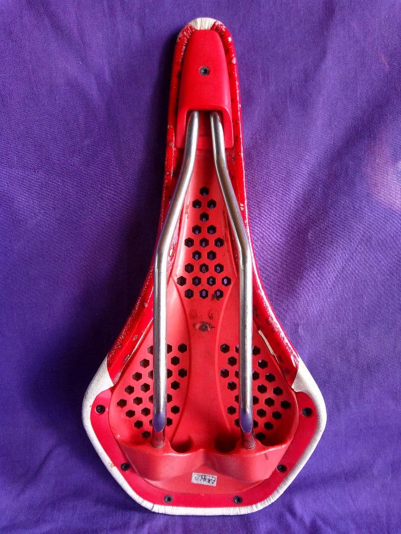 ROIstlyleUSED : Selle Italia SLR サドル 白/赤