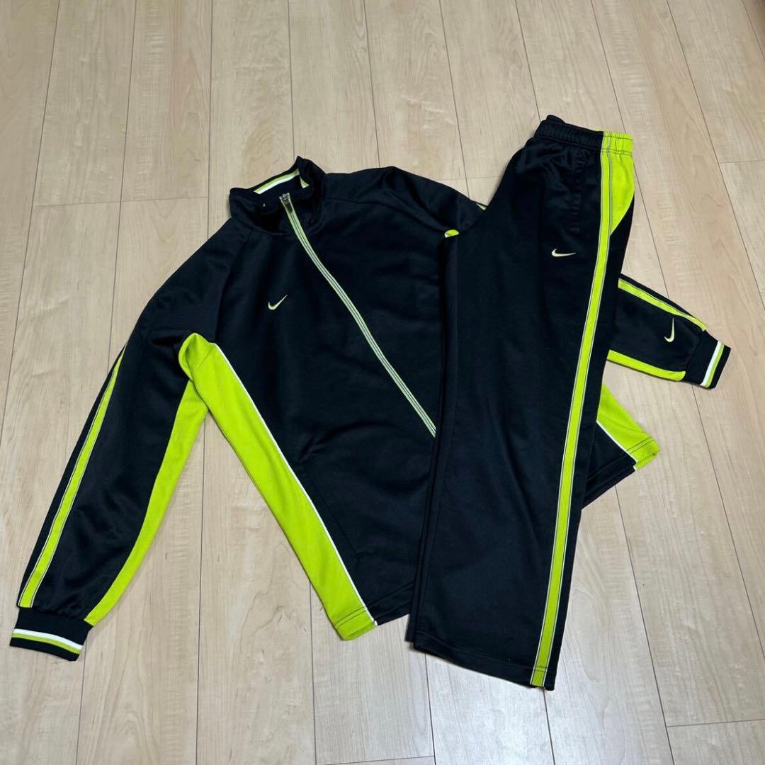ナイキ　トラックジャージ　上下セット　M〜L ブラック/ライムグリーン　刺繍ロゴ