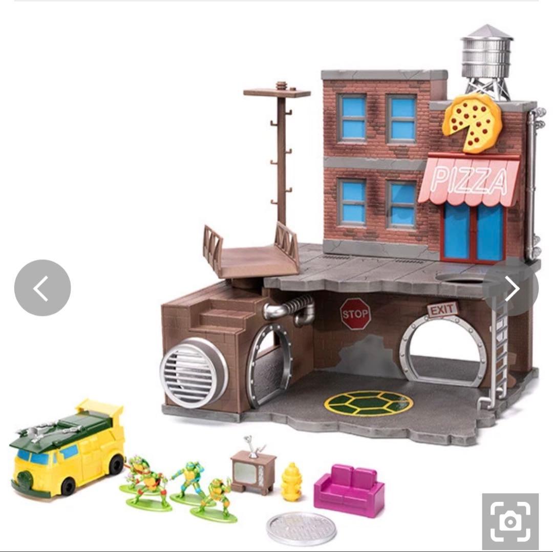 ミニカー TMNT TURTLE LAIR W/4 FIGURES + VEHICLE