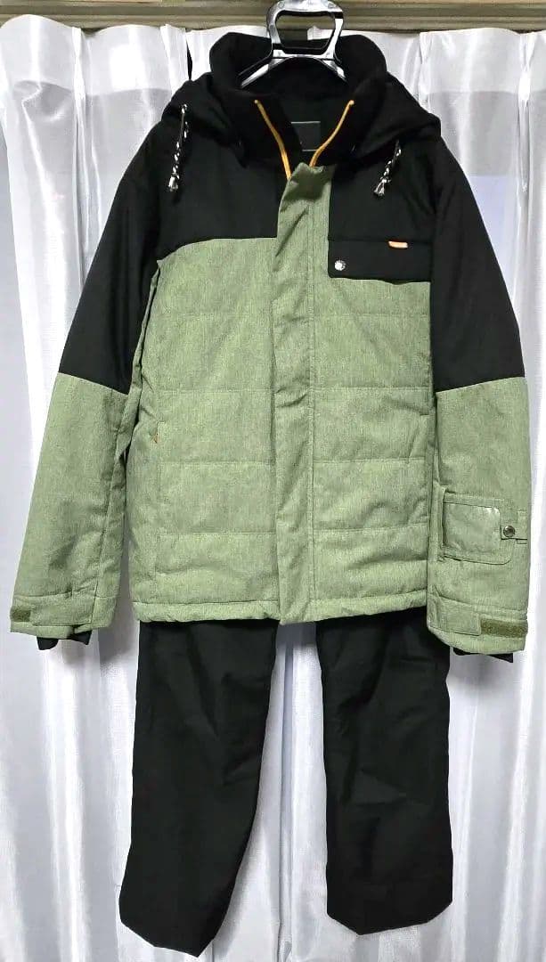 【美品】オンヨネ スキーウェアS.KHAKI×BLACK Ｌサイズ