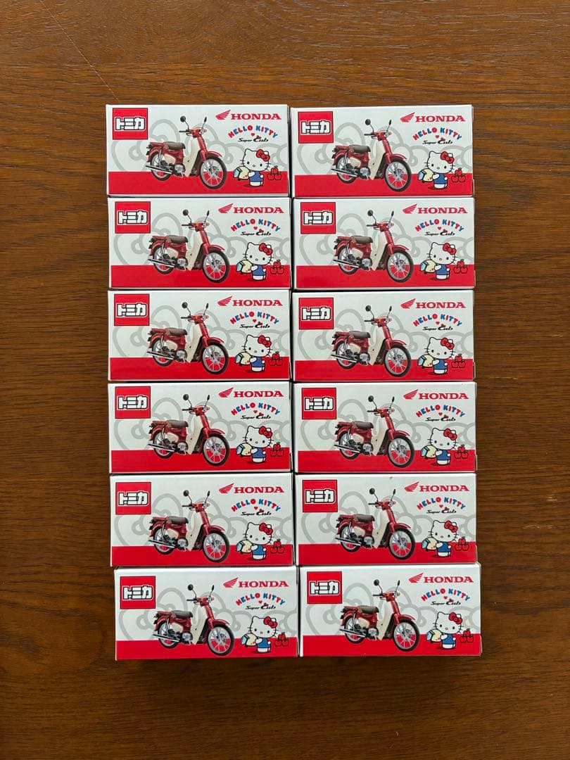 トミカ （スーパーカブx HELLO KITTY コラボモデル） 12個セット