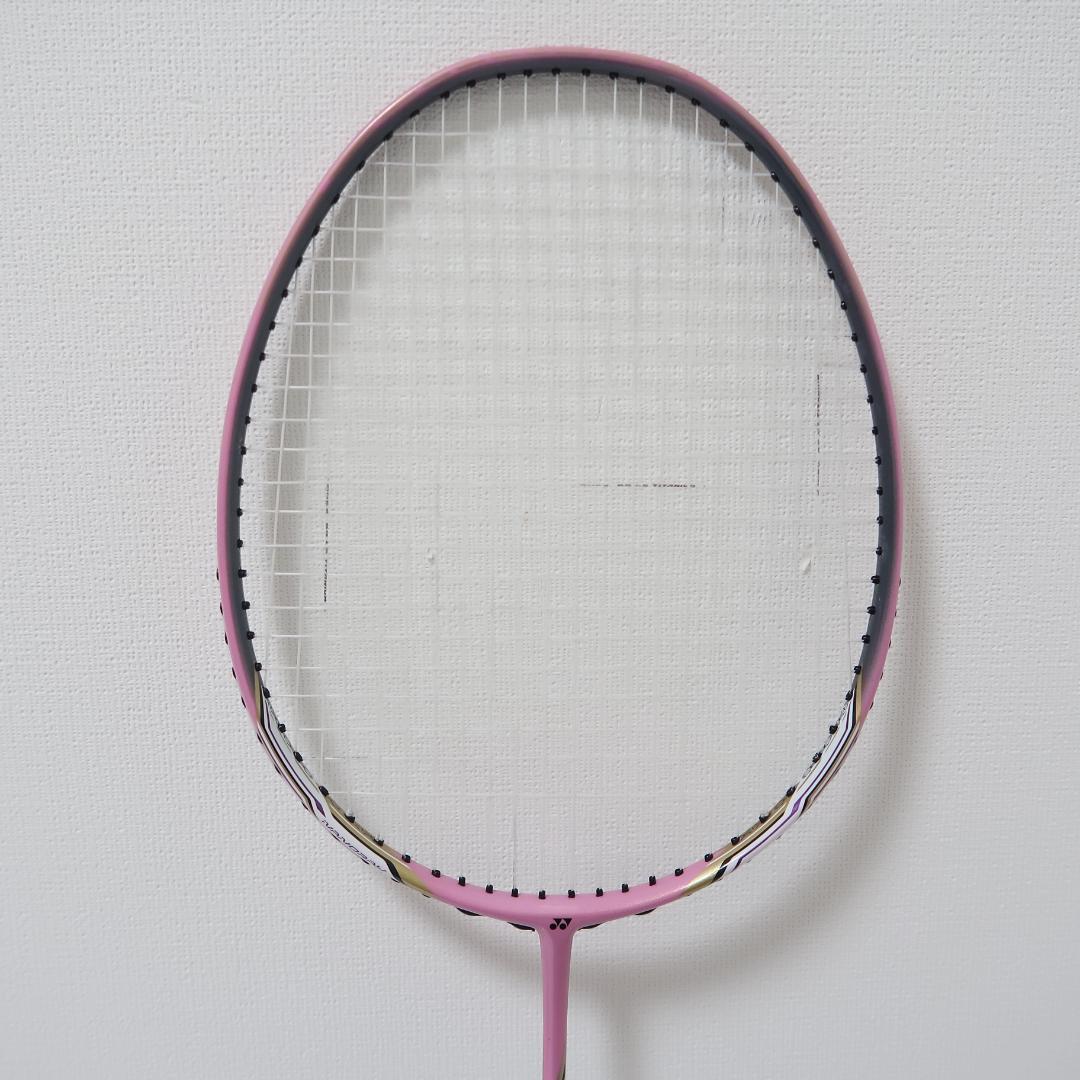YONEX NANORAY 220 ヨネックス ナノレイ バドミントン 4UG5