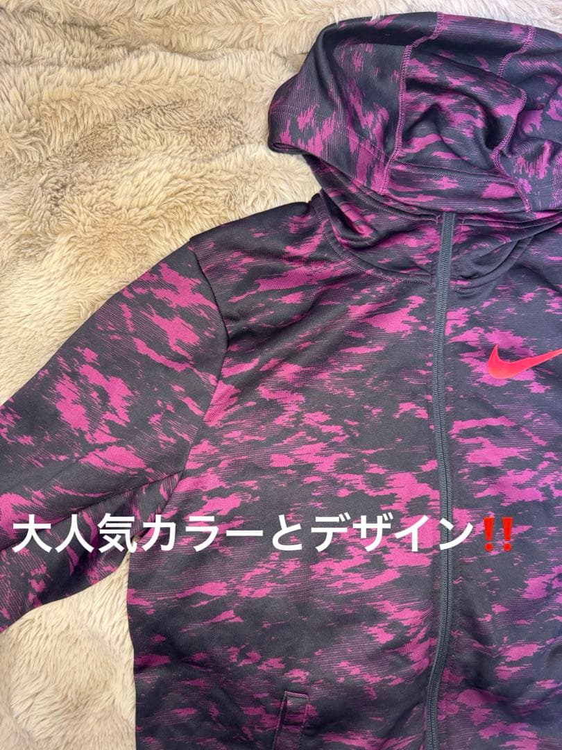 【Nike】極美品・超お得‼️フード付き ウェア アウター 洋服 ナイキ 古着